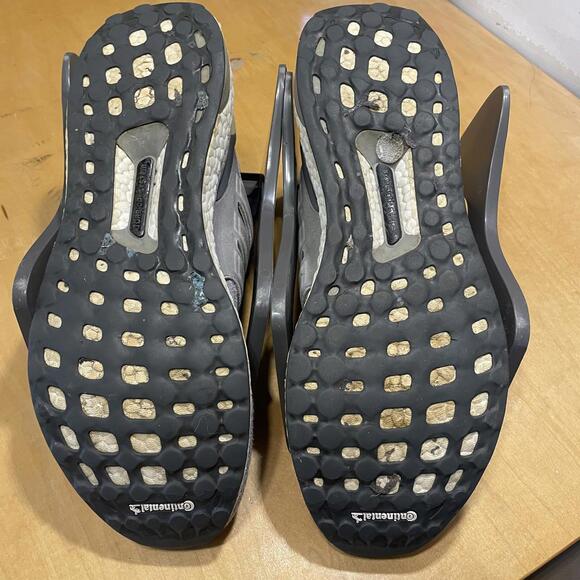 ADIDAS ULTRA BOOST - Picture 5 of 5